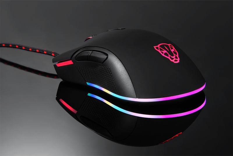 OEM Rechargeable12000 DPI Wire Good Gaming Mouse 7-RGB